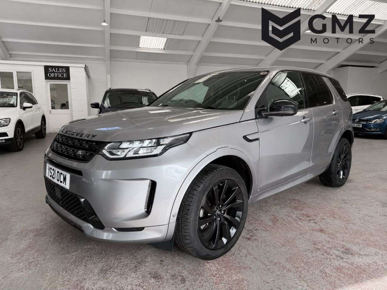 A 2021 LAND ROVER DISCOVERY SPORT 2.0 D165 MHEV R-Dynamic S Plus SUV 5dr Diesel Auto 4WD Euro 6 (s/s) (163 ps A 2021 LAND ROVER DISCOVERY SPORT 2.0 D165 MHEV R-Dynamic S Plus SUV 5dr Diesel Auto 4WD Euro 6 (s/s) (163 ps