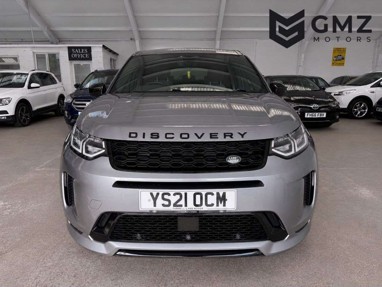 A 2021 LAND ROVER DISCOVERY SPORT 2.0 D165 MHEV R-Dynamic S Plus SUV 5dr Diesel Auto 4WD Euro 6 (s/s) (163 ps A 2021 LAND ROVER DISCOVERY SPORT 2.0 D165 MHEV R-Dynamic S Plus SUV 5dr Diesel Auto 4WD Euro 6 (s/s) (163 ps