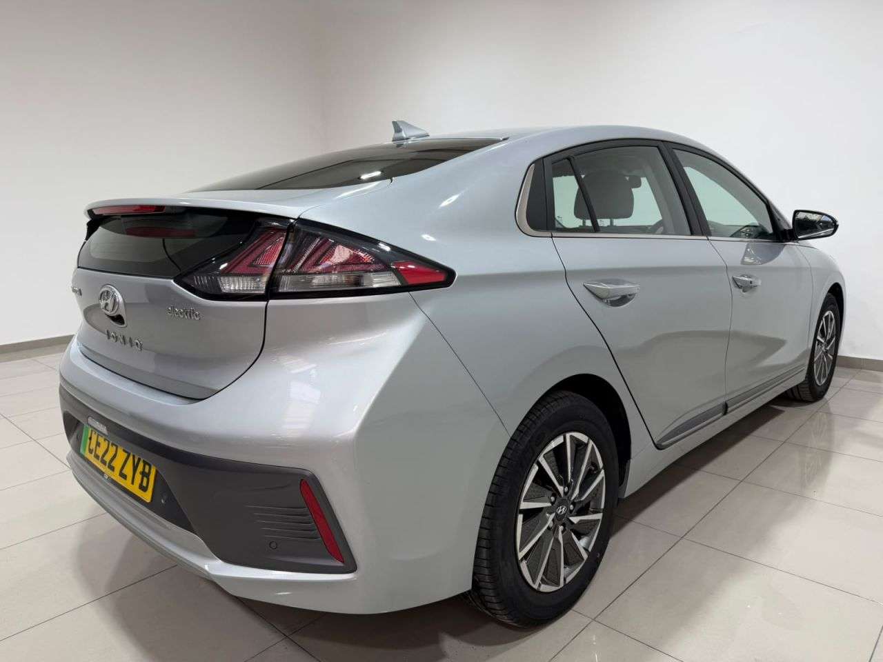 2022 HYUNDAI IONIQ 2022 HYUNDAI IONIQ