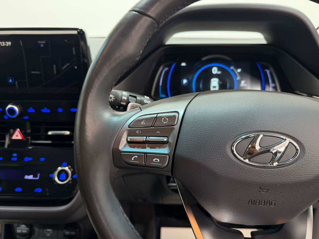 2022 HYUNDAI IONIQ 2022 HYUNDAI IONIQ