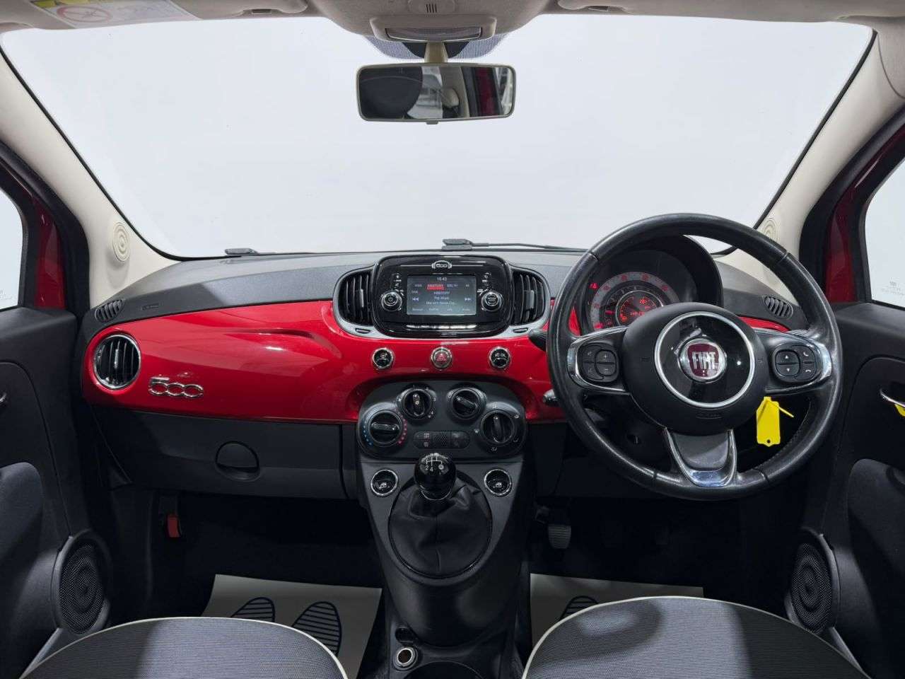 A 2018 FIAT 500 1.2 Lounge Hatchback 3dr Petrol Manual Euro 6 (s/s) (69 bhp) NATIONWIDE DEL A 2018 FIAT 500 1.2 Lounge Hatchback 3dr Petrol Manual Euro 6 (s/s) (69 bhp) NATIONWIDE DEL
