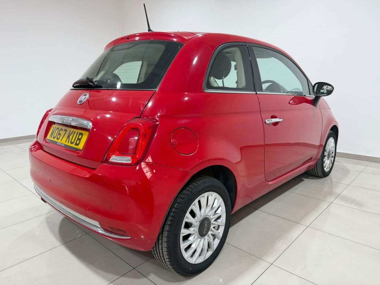 2018 FIAT 500 2018 FIAT 500