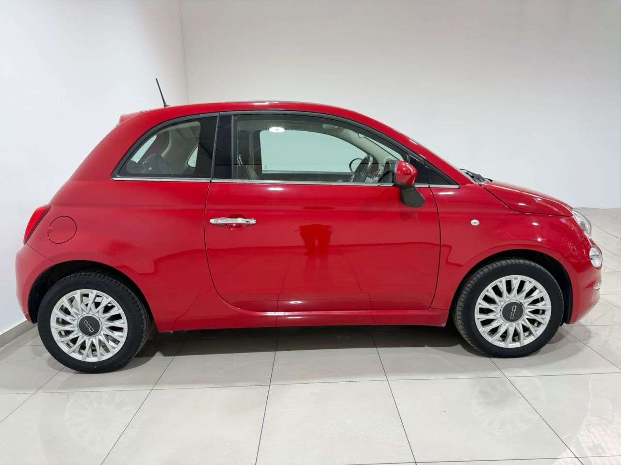 2018 FIAT 500 2018 FIAT 500