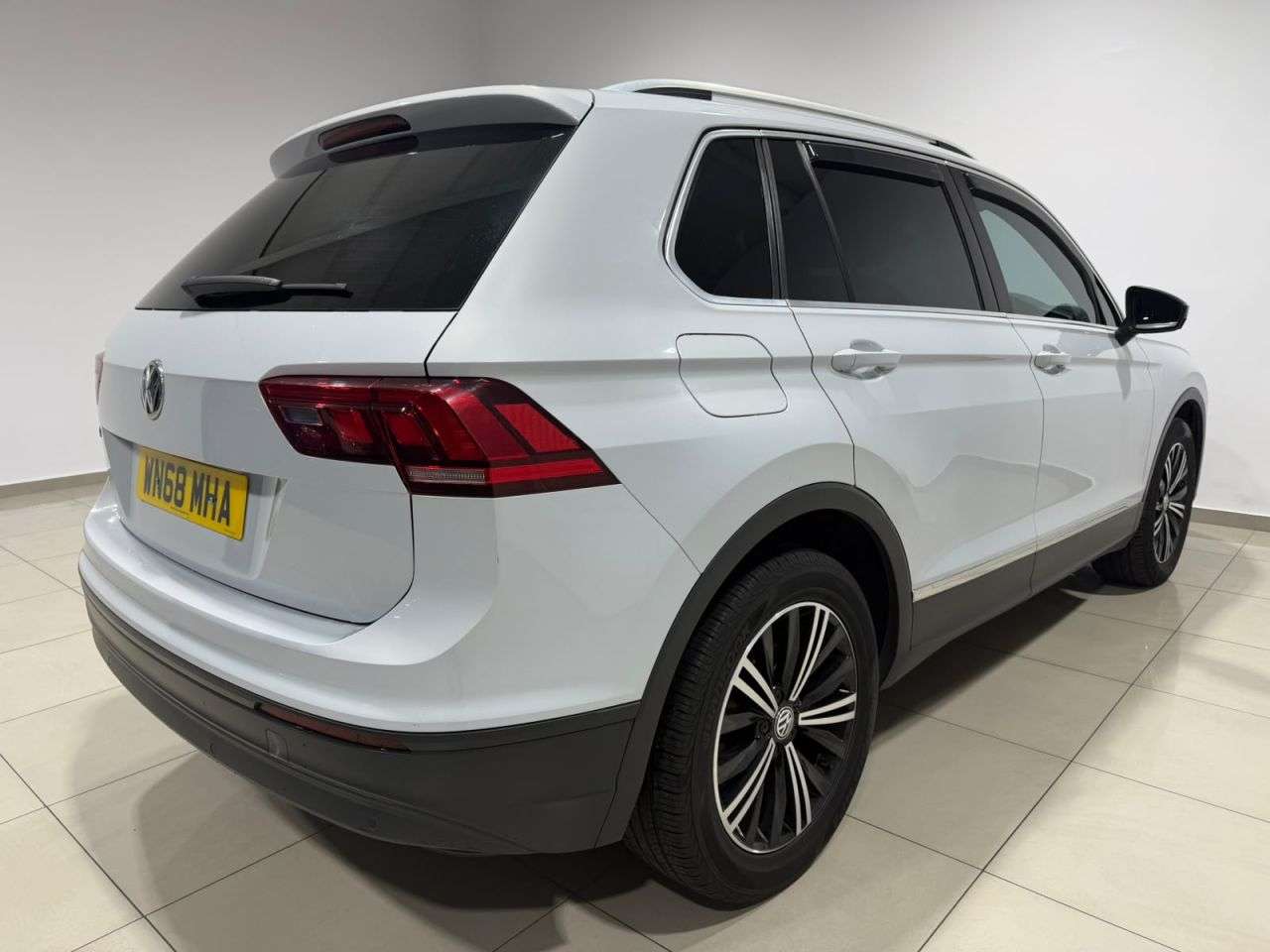 2018 VOLKSWAGEN TIGUAN 2018 VOLKSWAGEN TIGUAN