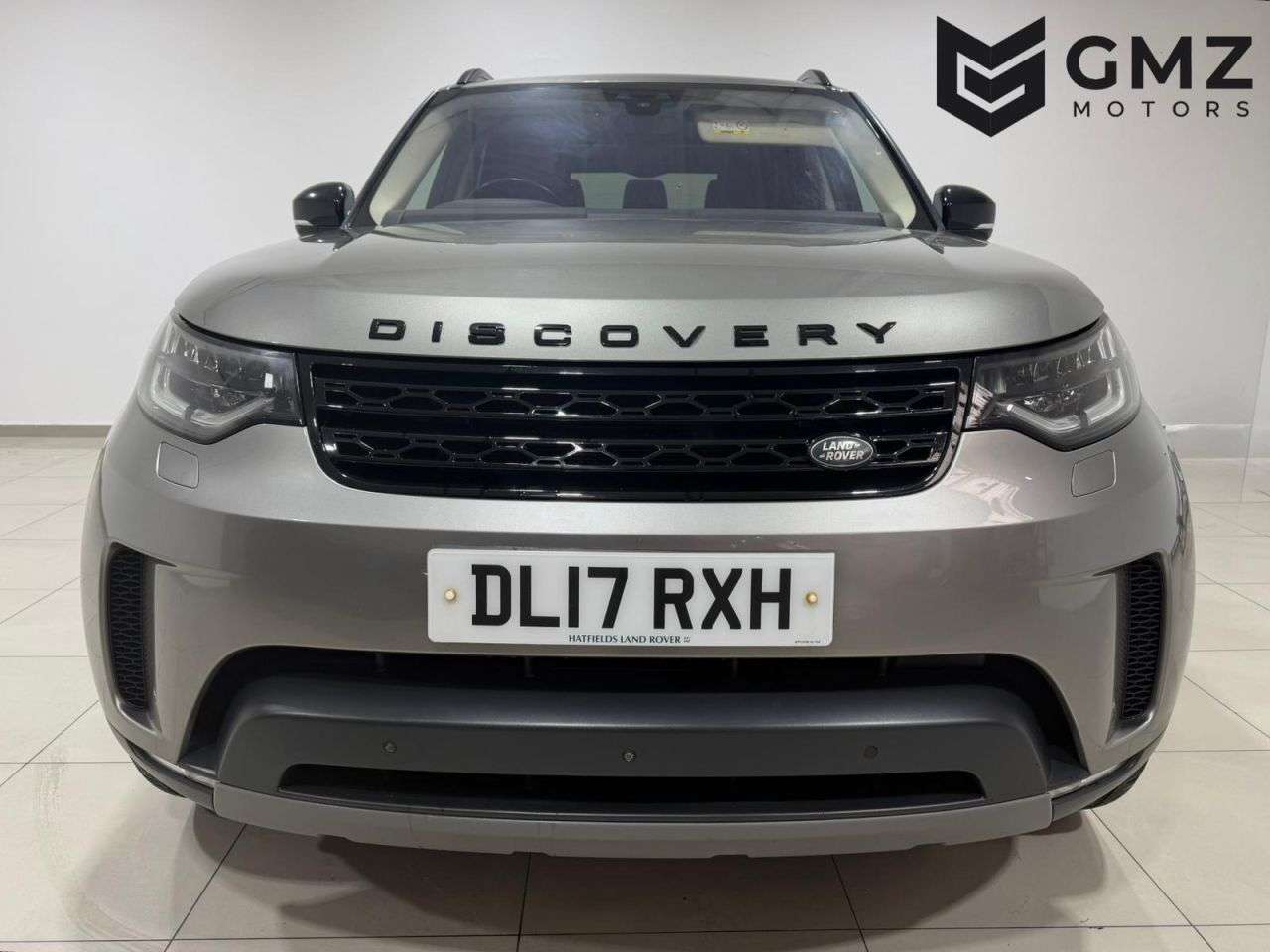 A 2017 LAND ROVER DISCOVERY 3.0 TD V6 First Edition SUV 5dr Diesel Auto 4WD Euro 6 (s/s) (258 ps) NATIO A 2017 LAND ROVER DISCOVERY 3.0 TD V6 First Edition SUV 5dr Diesel Auto 4WD Euro 6 (s/s) (258 ps) NATIO