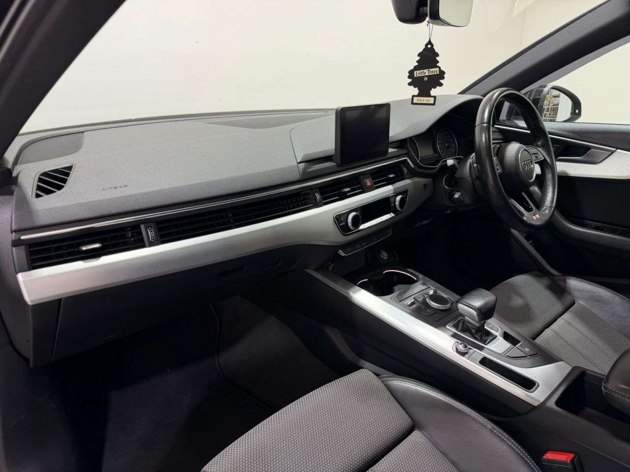 2016 AUDI A4 AVANT 2016 AUDI A4 AVANT
