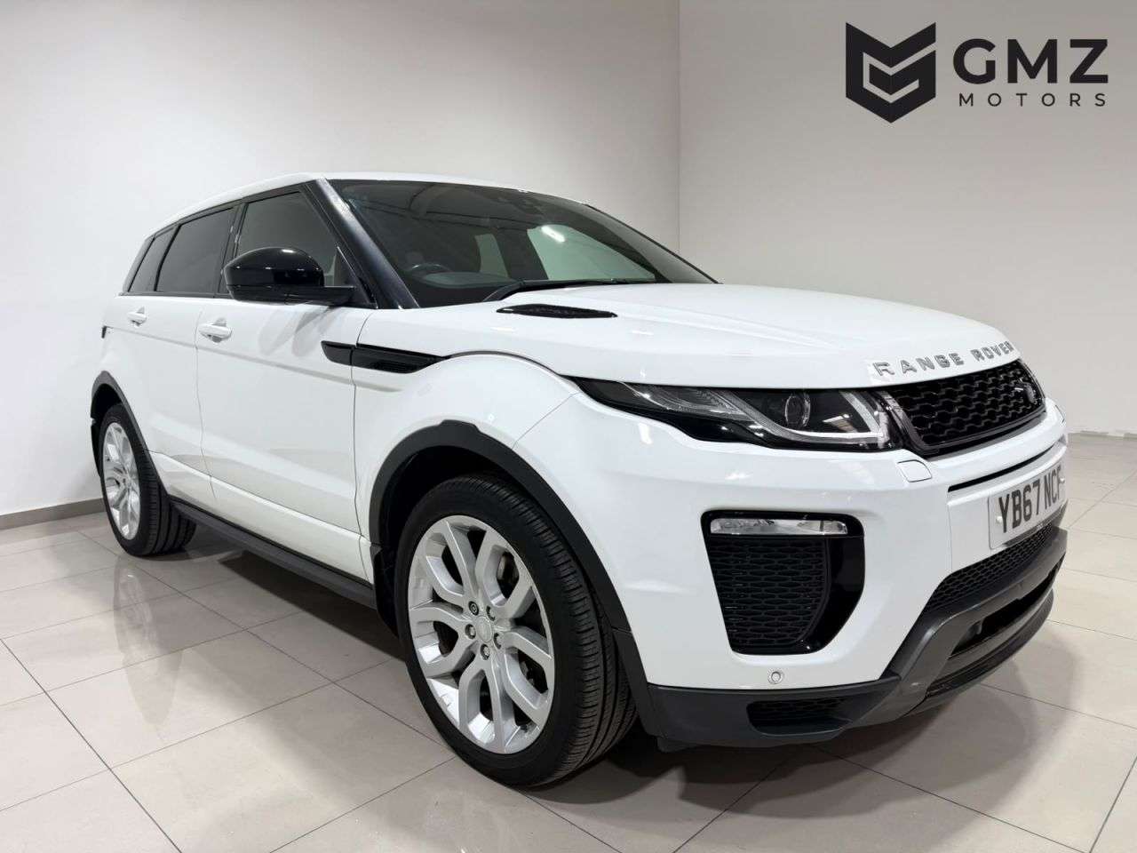 A 2017 LAND ROVER RANGE ROVER EVOQUE 2.0 TD4 HSE Dynamic SUV 5dr Diesel Auto 4WD Euro 6 (s/s) (180 ps) NATIONWID A 2017 LAND ROVER RANGE ROVER EVOQUE 2.0 TD4 HSE Dynamic SUV 5dr Diesel Auto 4WD Euro 6 (s/s) (180 ps) NATIONWID