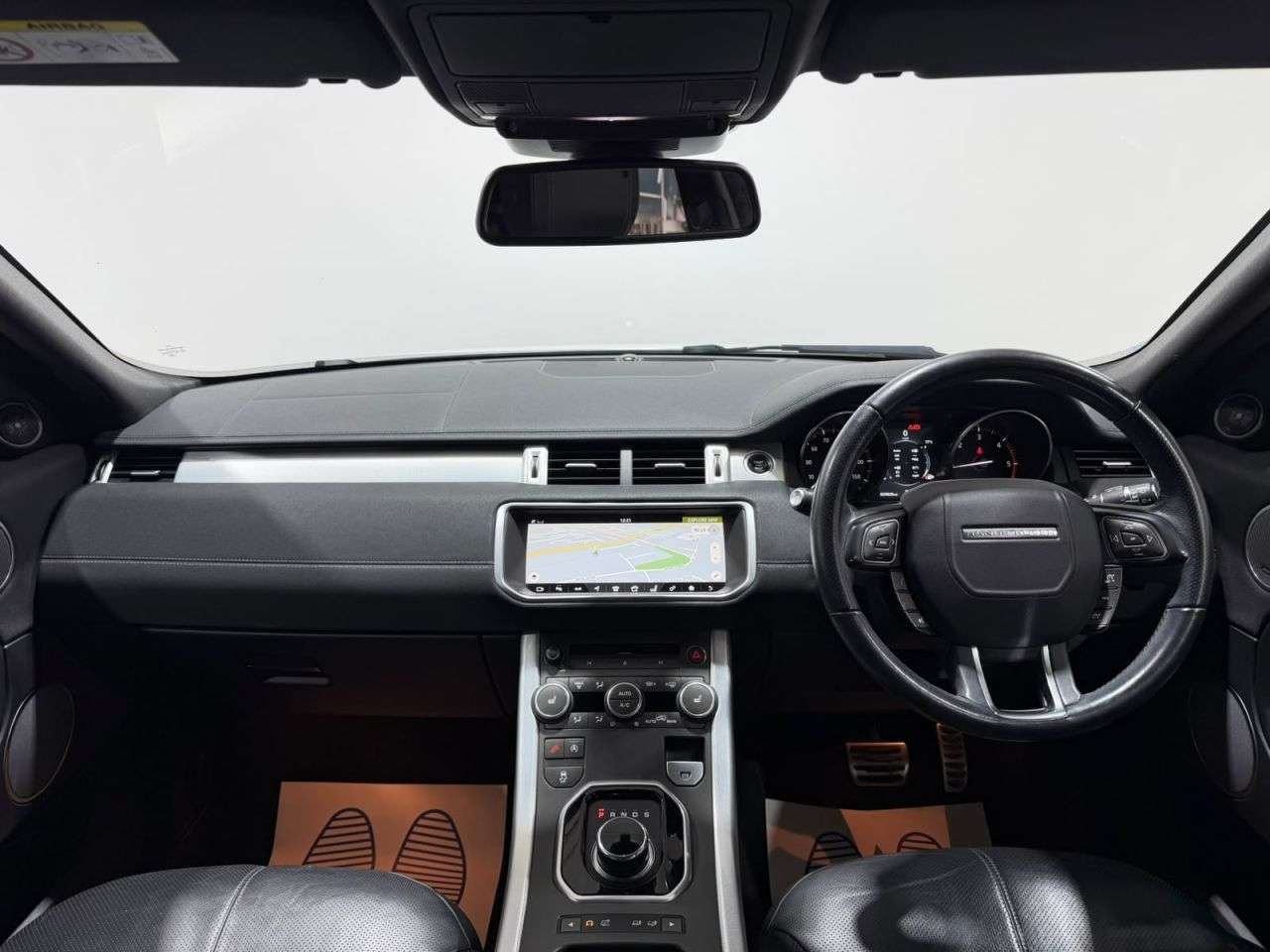 A 2017 LAND ROVER RANGE ROVER EVOQUE 2.0 TD4 HSE Dynamic SUV 5dr Diesel Auto 4WD Euro 6 (s/s) (180 ps) NATIONWID A 2017 LAND ROVER RANGE ROVER EVOQUE 2.0 TD4 HSE Dynamic SUV 5dr Diesel Auto 4WD Euro 6 (s/s) (180 ps) NATIONWID