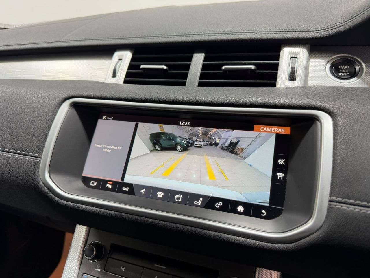 2017 LAND ROVER RANGE ROVER EVOQUE 2017 LAND ROVER RANGE ROVER EVOQUE