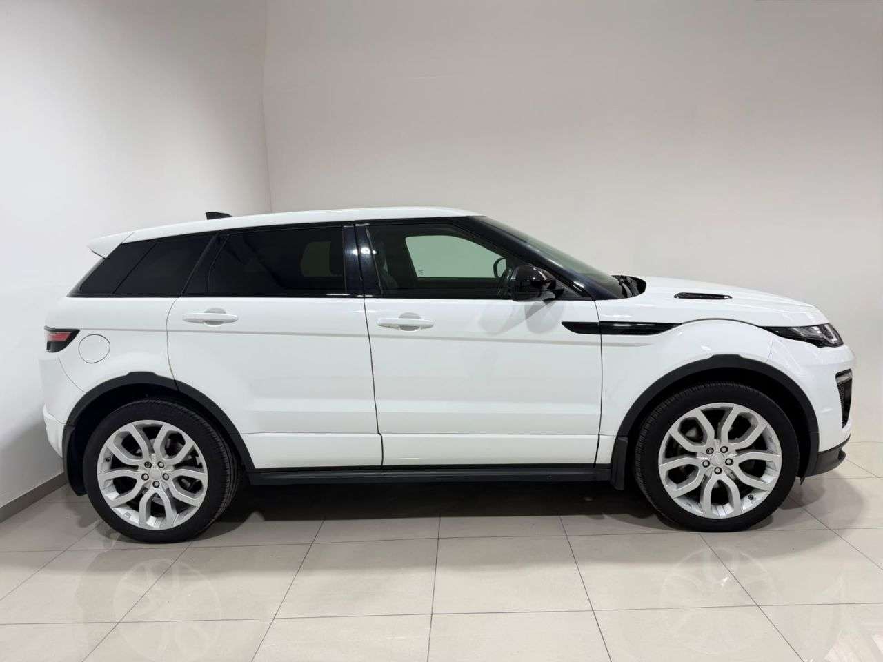 2017 LAND ROVER RANGE ROVER EVOQUE 2017 LAND ROVER RANGE ROVER EVOQUE