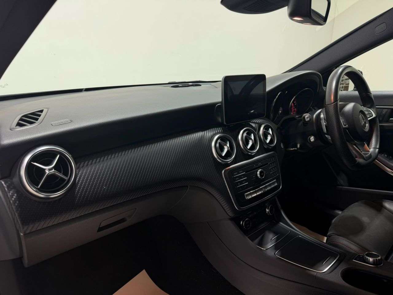 2017 MERCEDES-BENZ A CLASS 2017 MERCEDES-BENZ A CLASS