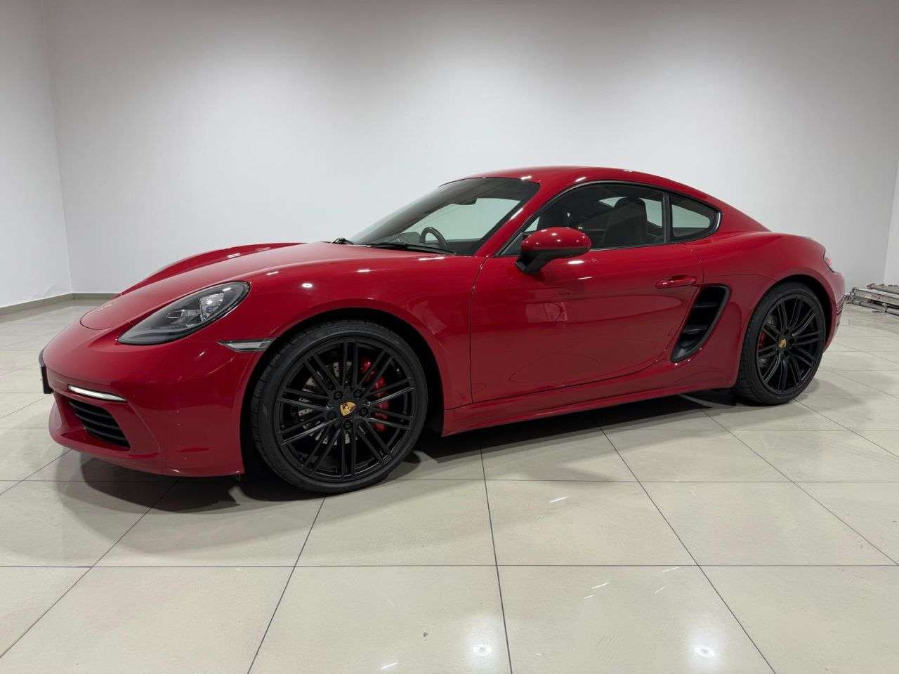A 2017 PORSCHE 718 CAYMAN 2.5T S Coupe 2dr Petrol PDK Euro 6 (s/s) (350 ps) NATIONWIDE DELIVERY A 2017 PORSCHE 718 CAYMAN 2.5T S Coupe 2dr Petrol PDK Euro 6 (s/s) (350 ps) NATIONWIDE DELIVERY