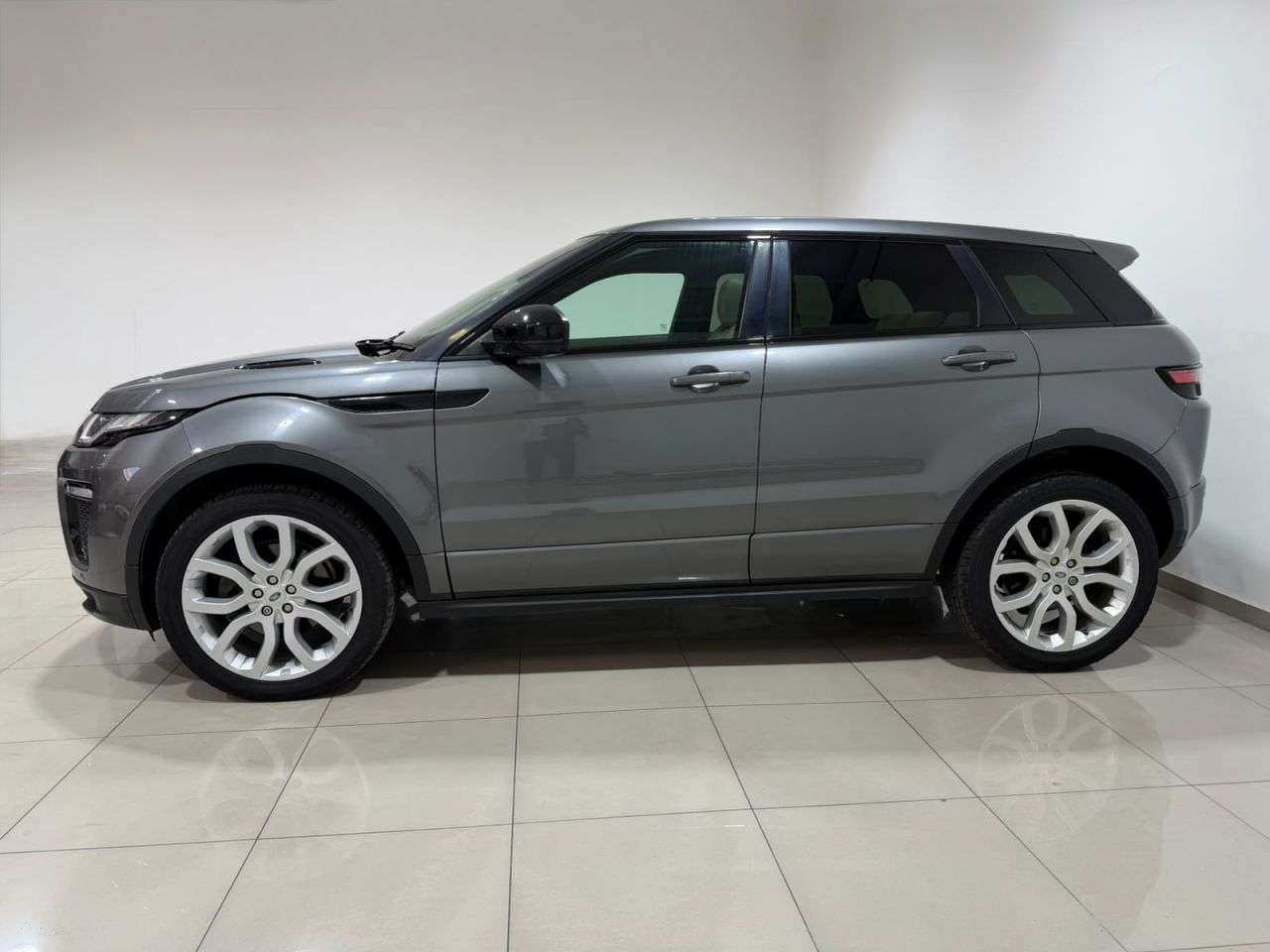 2018 LAND ROVER RANGE ROVER EVOQUE 2018 LAND ROVER RANGE ROVER EVOQUE