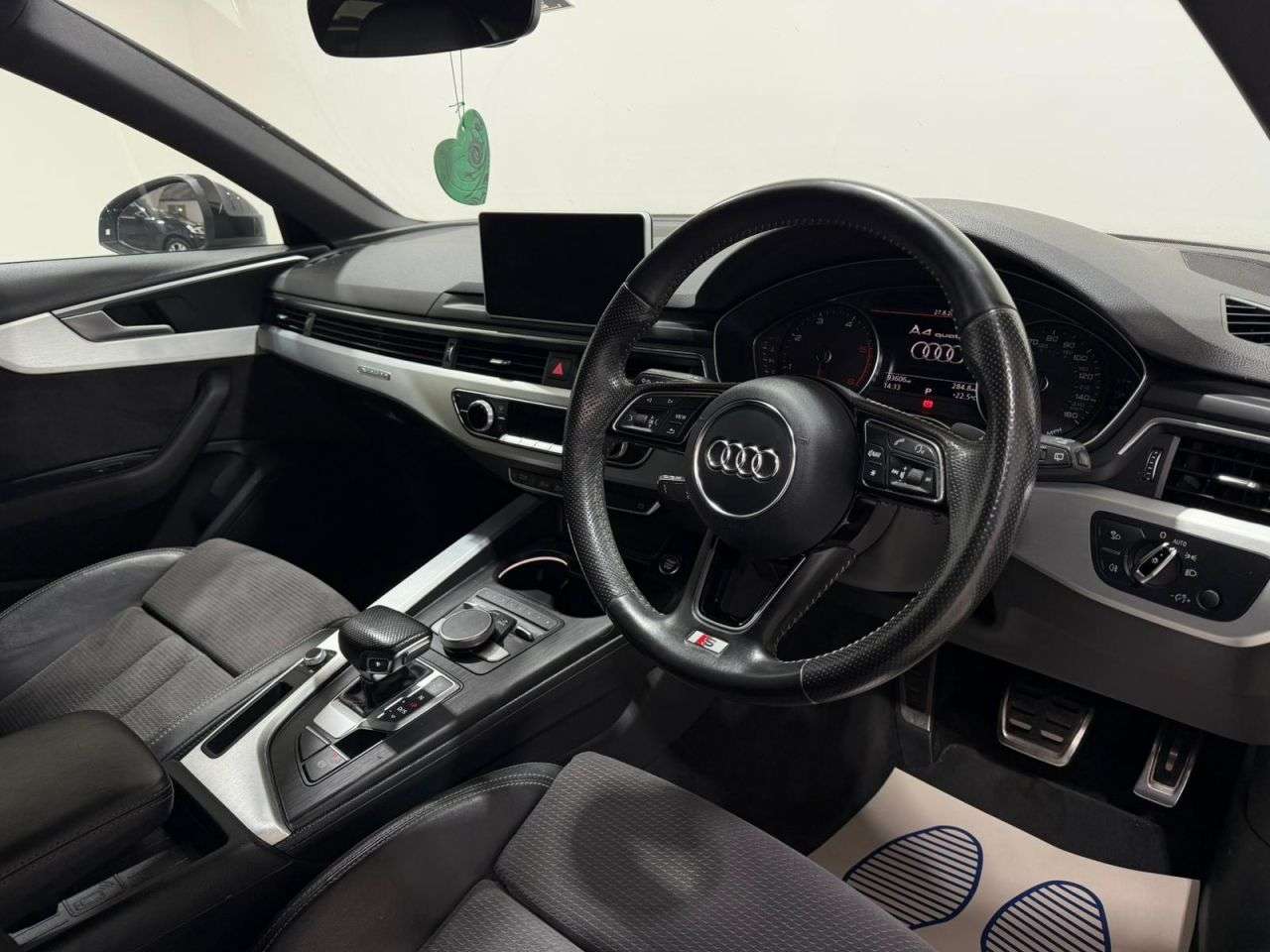 2016 AUDI A4 AVANT 2016 AUDI A4 AVANT