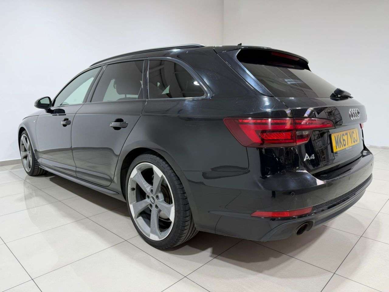2017 AUDI A4 AVANT 2017 AUDI A4 AVANT
