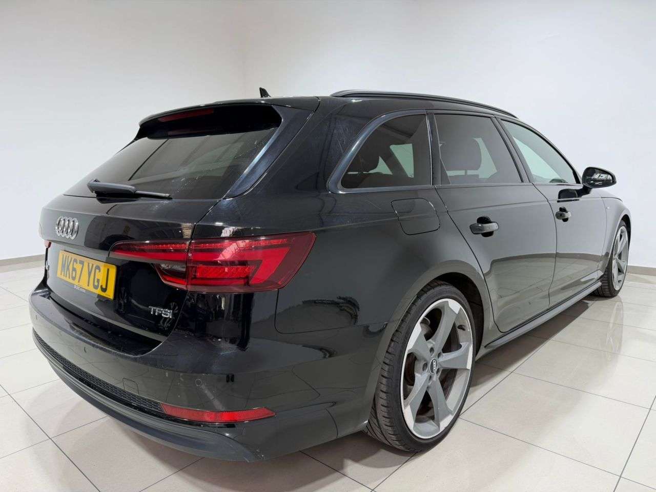 2017 AUDI A4 AVANT 2017 AUDI A4 AVANT