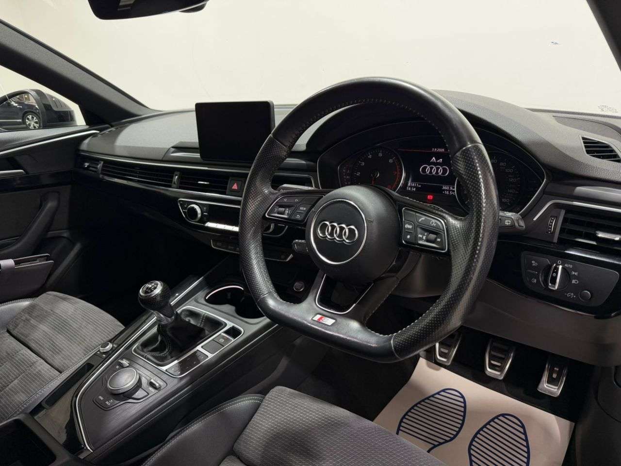 2017 AUDI A4 AVANT 2017 AUDI A4 AVANT