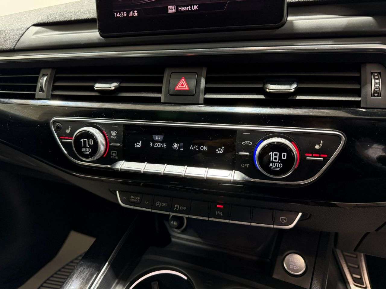 2017 AUDI A4 AVANT 2017 AUDI A4 AVANT