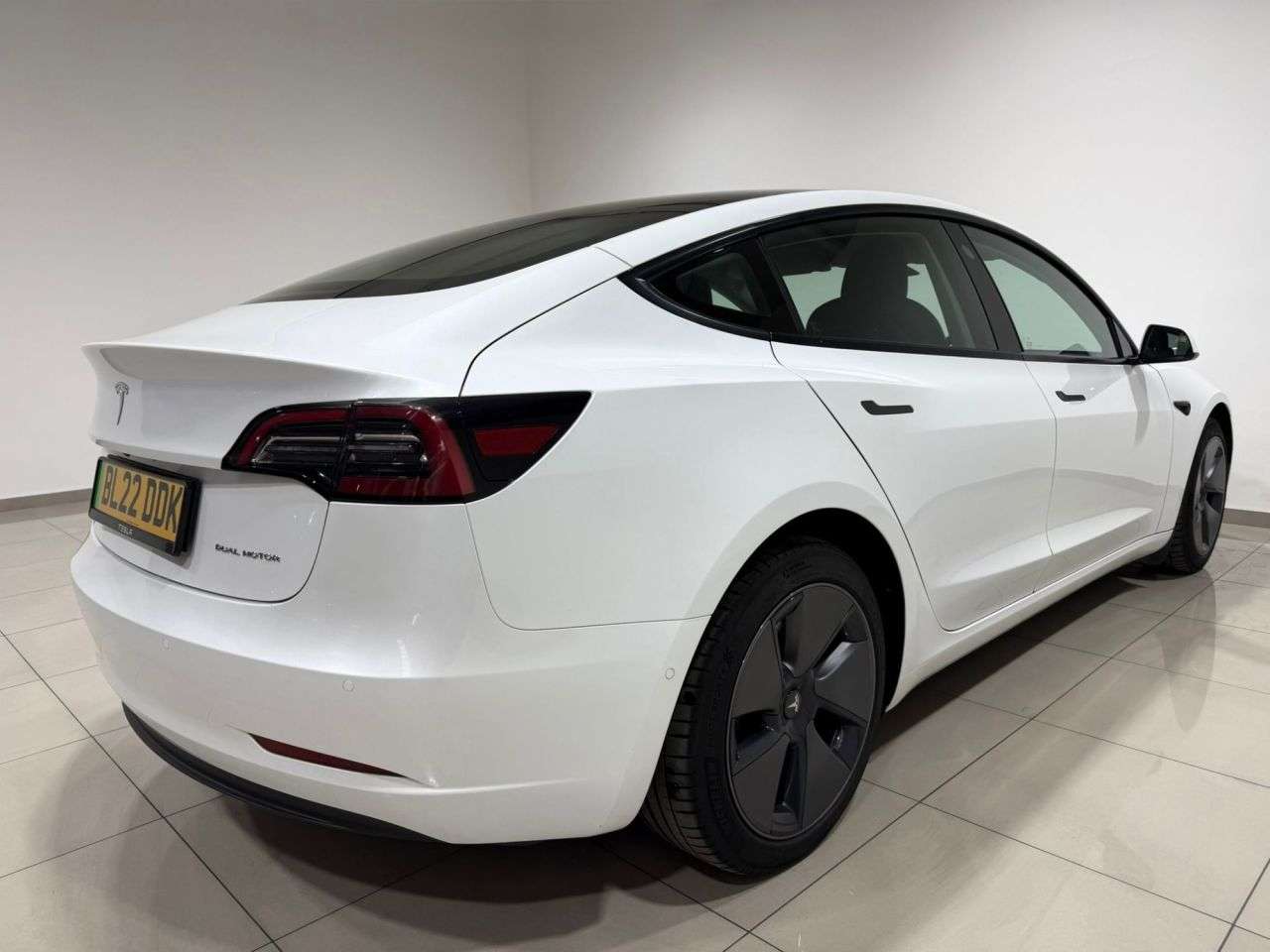 2022 TESLA MODEL 3 2022 TESLA MODEL 3