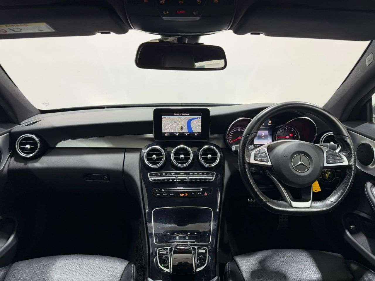 A 2016 MERCEDES-BENZ C CLASS 2.1 C220d AMG Line Coupe 2dr Diesel G-Tronic+ Euro 6 (s/s) (170 ps) NATIONW A 2016 MERCEDES-BENZ C CLASS 2.1 C220d AMG Line Coupe 2dr Diesel G-Tronic+ Euro 6 (s/s) (170 ps) NATIONW