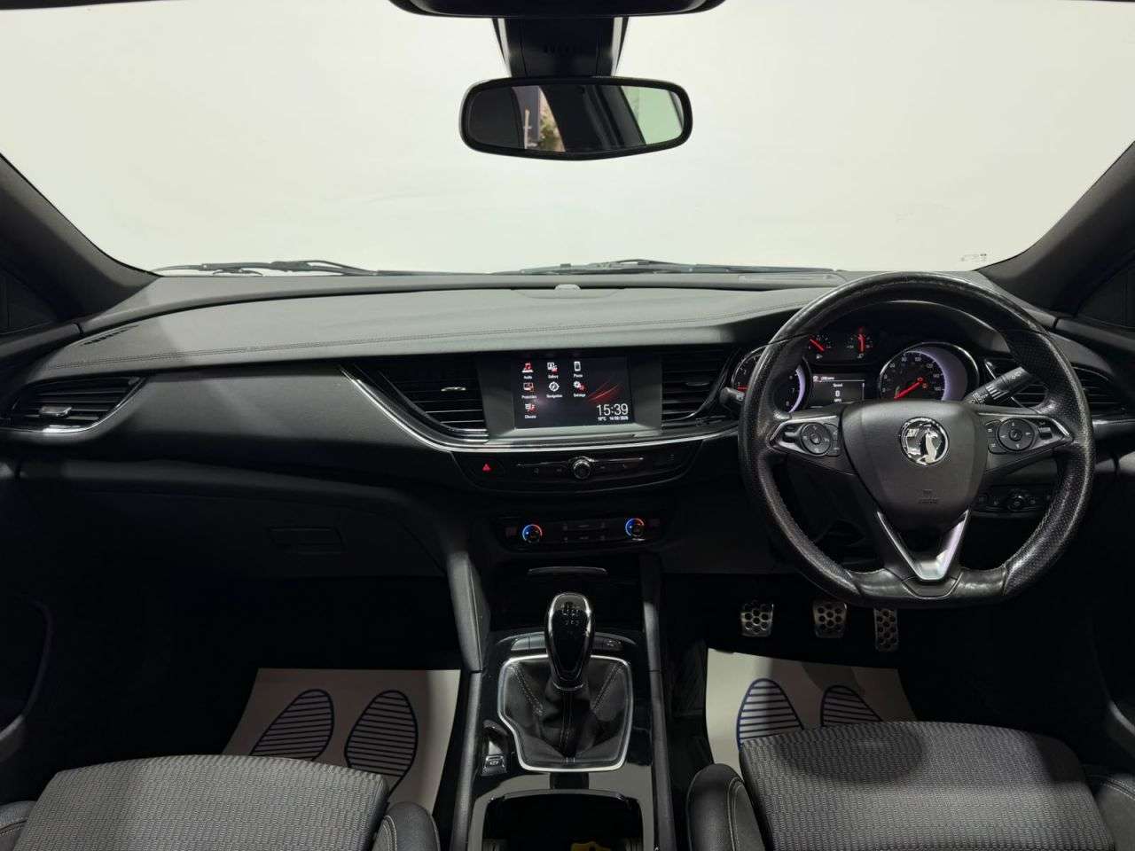 A 2019 VAUXHALL INSIGNIA 1.5i Turbo GPF SRi VX Line Nav Grand Sport 5dr Petrol Manual Euro 6 (s/s) ( A 2019 VAUXHALL INSIGNIA 1.5i Turbo GPF SRi VX Line Nav Grand Sport 5dr Petrol Manual Euro 6 (s/s) (