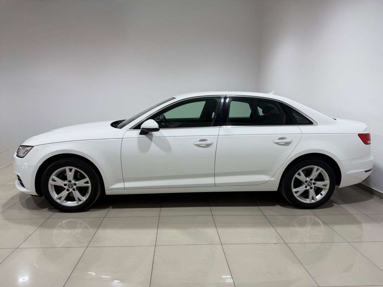 2017 AUDI A4 2017 AUDI A4