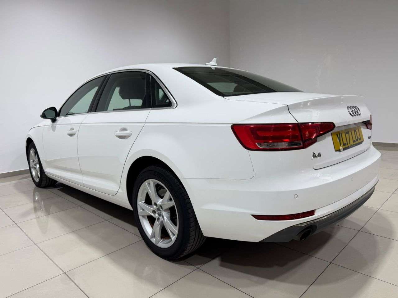 2017 AUDI A4 2017 AUDI A4