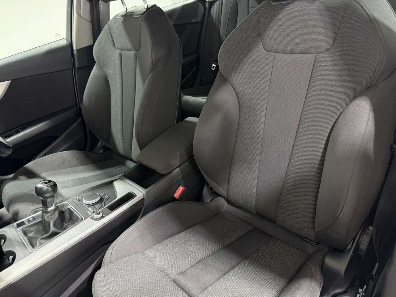 2017 AUDI A4 2017 AUDI A4
