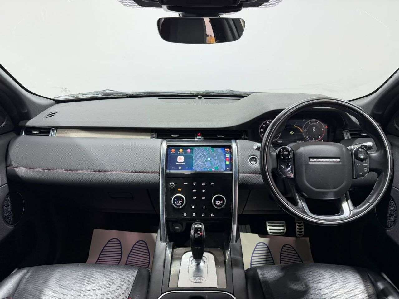 A 2020 LAND ROVER DISCOVERY SPORT 2.0 D180 MHEV R-Dynamic SE SUV 5dr Diesel Auto 4WD Euro 6 (s/s) (180 ps) NA A 2020 LAND ROVER DISCOVERY SPORT 2.0 D180 MHEV R-Dynamic SE SUV 5dr Diesel Auto 4WD Euro 6 (s/s) (180 ps) NA