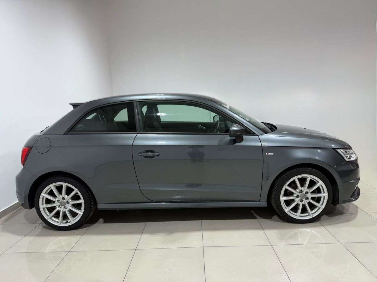 2016 AUDI A1 2016 AUDI A1