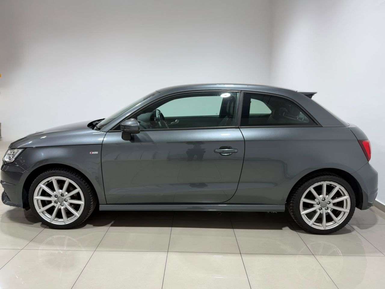 2016 AUDI A1 2016 AUDI A1