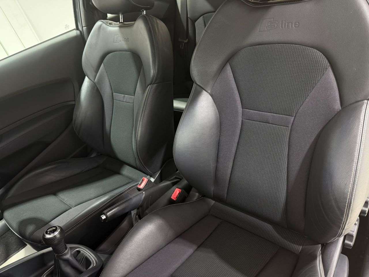 2016 AUDI A1 2016 AUDI A1
