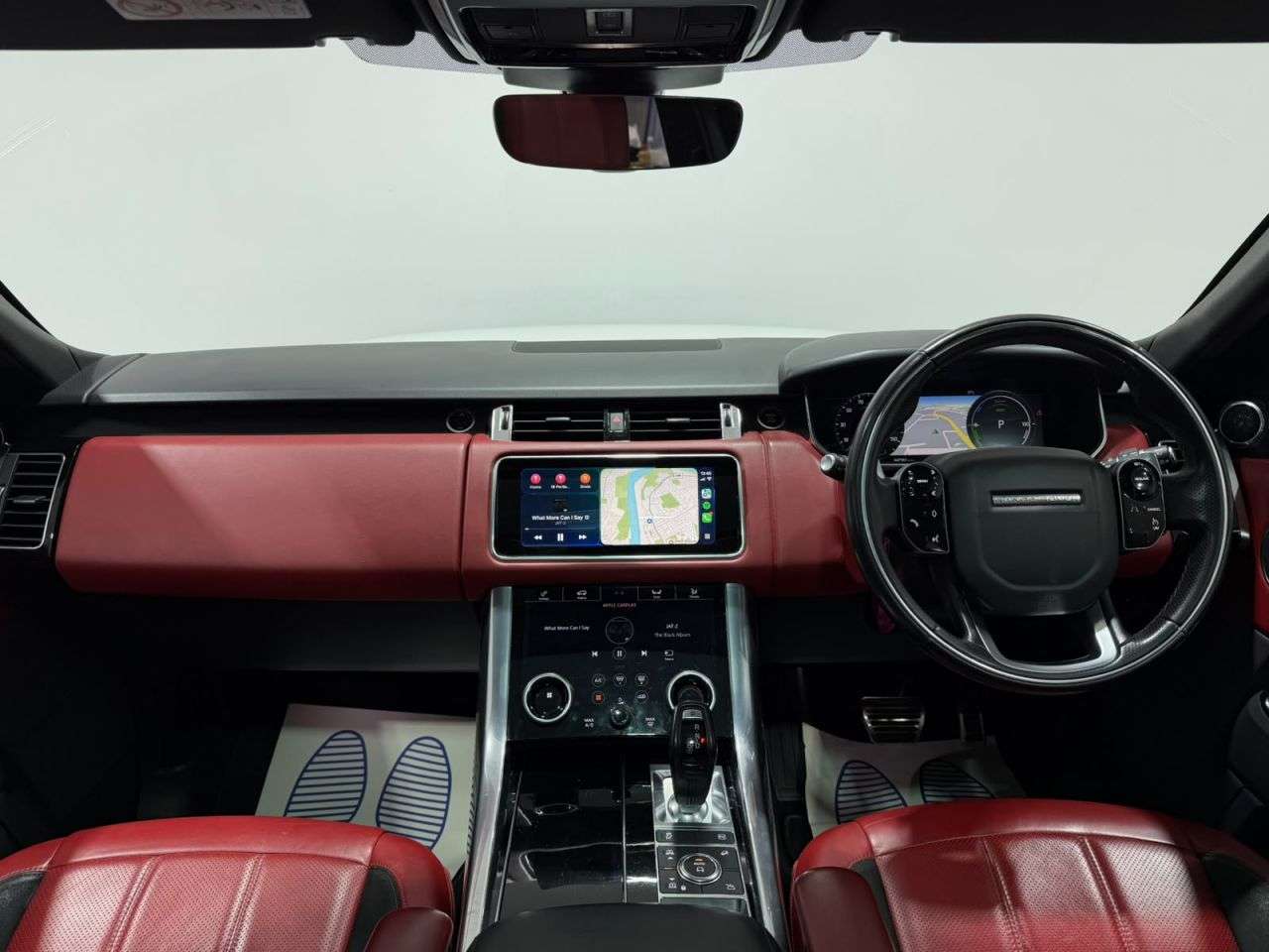 A 2020 LAND ROVER RANGE ROVER SPORT 2.0 P400e 13.1kWh HSE GPF Dynamic SUV 5dr Petrol Plug-in Hybrid Auto 4WD Eu A 2020 LAND ROVER RANGE ROVER SPORT 2.0 P400e 13.1kWh HSE GPF Dynamic SUV 5dr Petrol Plug-in Hybrid Auto 4WD Eu