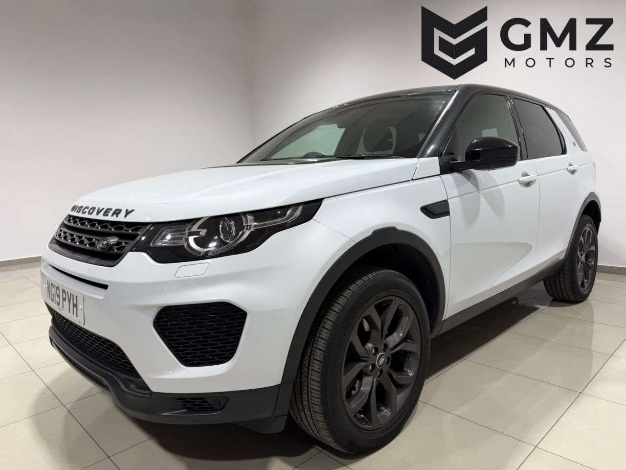 A 2019 LAND ROVER DISCOVERY SPORT 2.0 TD4 Landmark SUV 5dr Diesel Auto 4WD Euro 6 (s/s) (180 ps) NATIONWIDE D A 2019 LAND ROVER DISCOVERY SPORT 2.0 TD4 Landmark SUV 5dr Diesel Auto 4WD Euro 6 (s/s) (180 ps) NATIONWIDE D