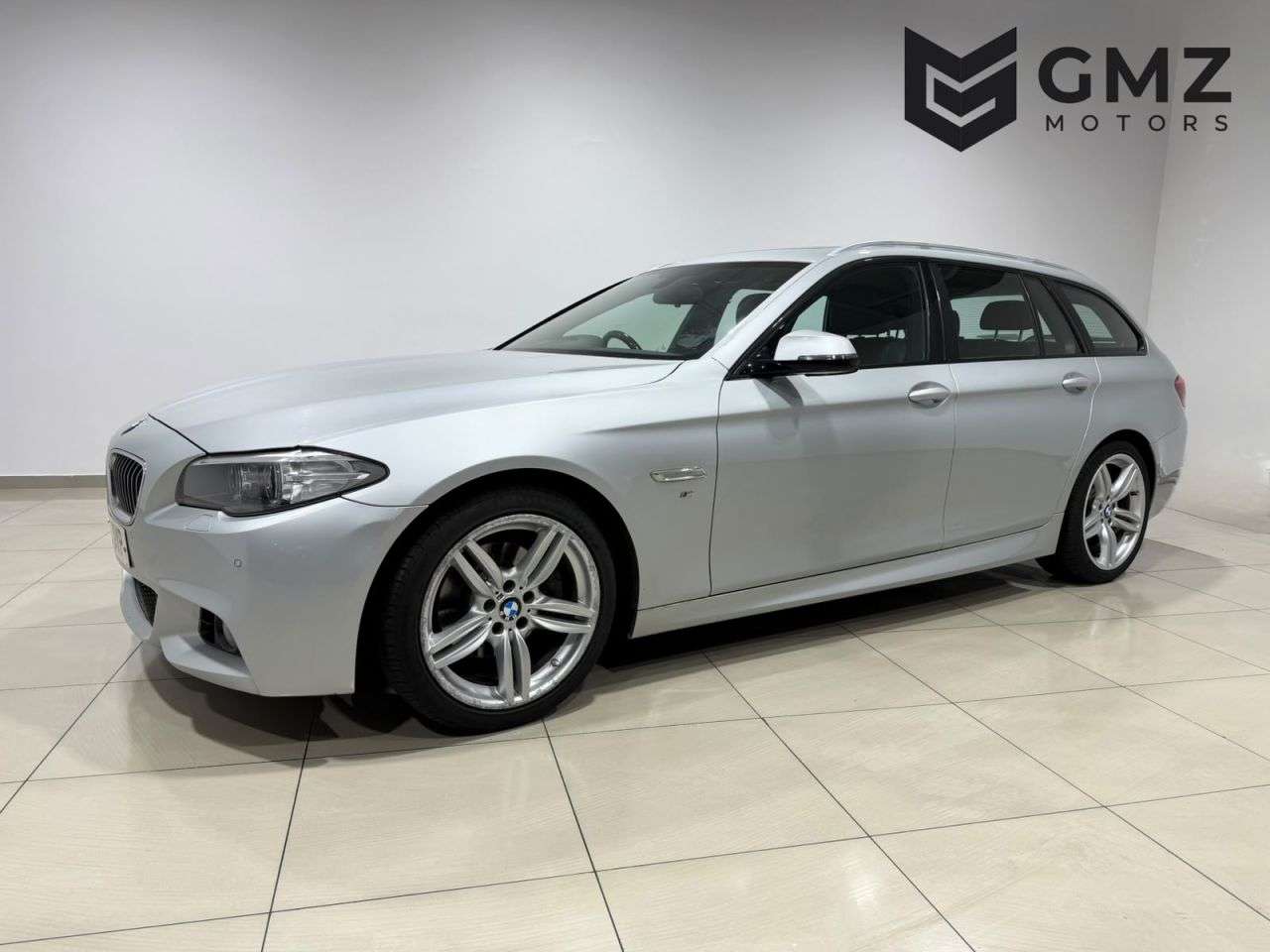A 2015 BMW 5 SERIES 2.0 520d M Sport Touring 5dr Diesel Auto Euro 6 (s/s) (190 ps) NATIONWIDE D A 2015 BMW 5 SERIES 2.0 520d M Sport Touring 5dr Diesel Auto Euro 6 (s/s) (190 ps) NATIONWIDE D