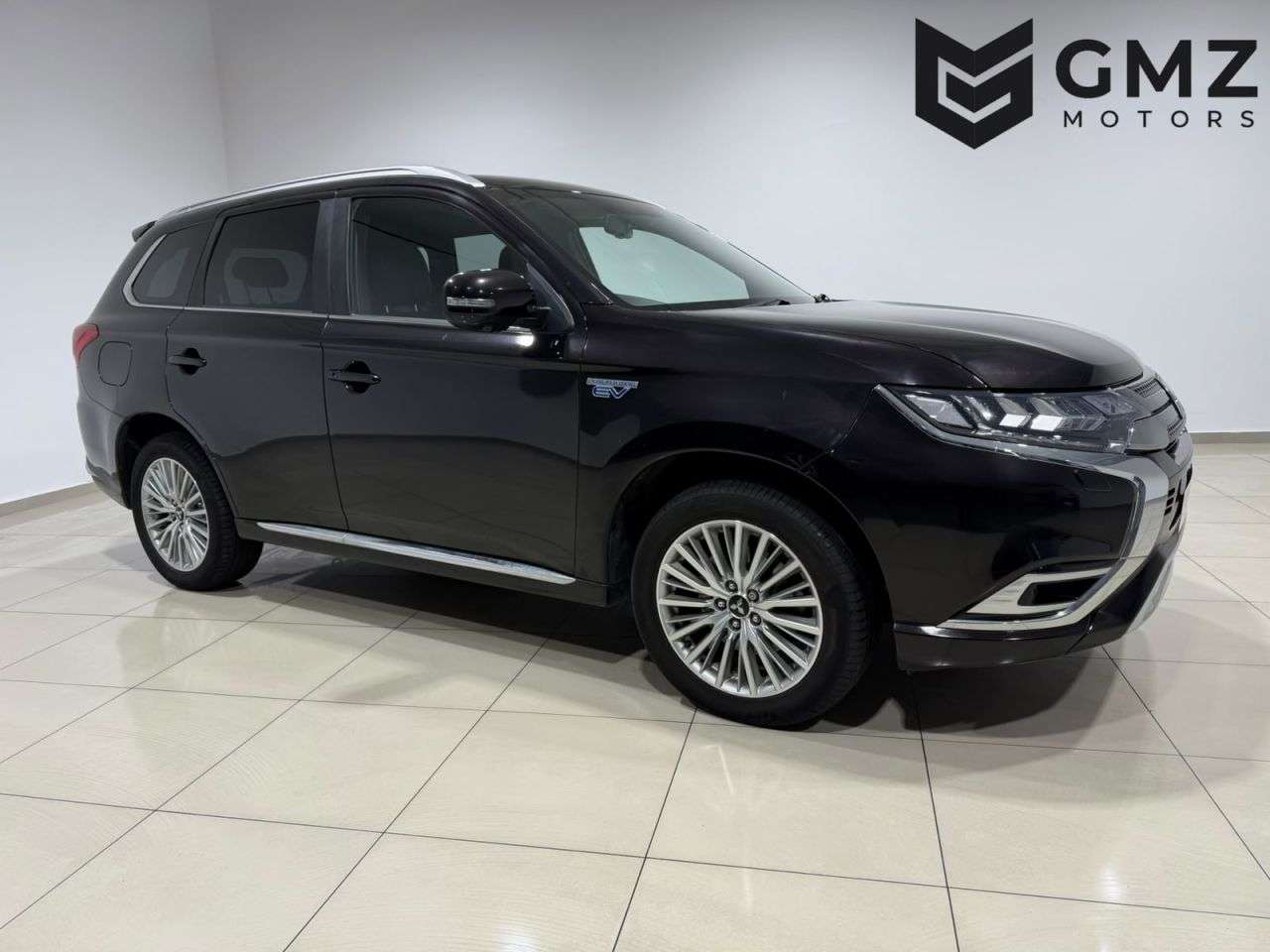 A 2019 MITSUBISHI OUTLANDER 2.4h TwinMotor 13.8kWh 4h SUV 5dr Petrol Plug-in Hybrid CVT 4WD Euro 6 (s/s A 2019 MITSUBISHI OUTLANDER 2.4h TwinMotor 13.8kWh 4h SUV 5dr Petrol Plug-in Hybrid CVT 4WD Euro 6 (s/s