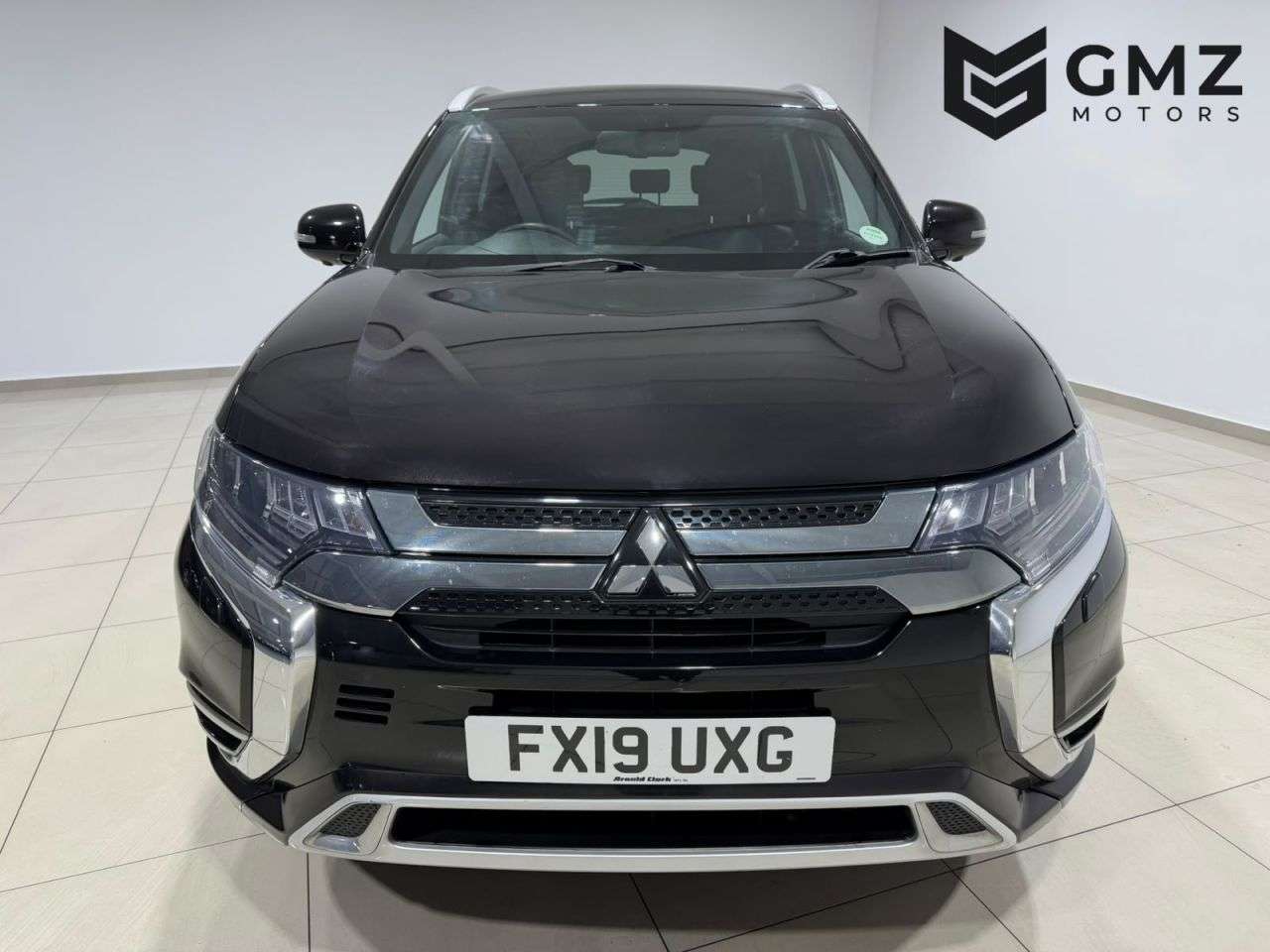 A 2019 MITSUBISHI OUTLANDER 2.4h TwinMotor 13.8kWh 4h SUV 5dr Petrol Plug-in Hybrid CVT 4WD Euro 6 (s/s A 2019 MITSUBISHI OUTLANDER 2.4h TwinMotor 13.8kWh 4h SUV 5dr Petrol Plug-in Hybrid CVT 4WD Euro 6 (s/s