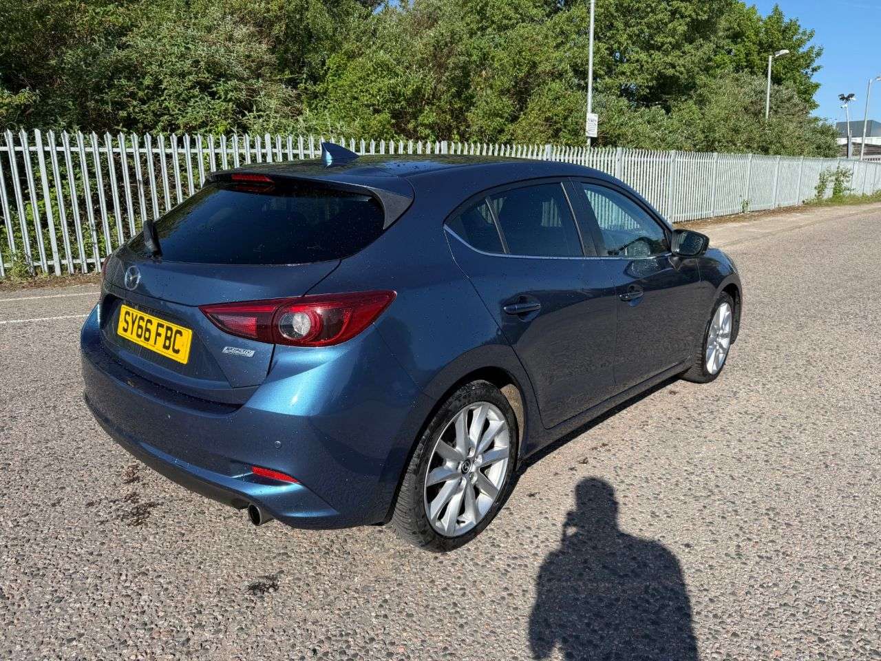 A 2018 MAZDA MAZDA3 2.0 SKYACTIV-G Sport Nav Hatchback 5dr Petrol Manual Euro 6 (s/s) (121 ps) A 2018 MAZDA MAZDA3 2.0 SKYACTIV-G Sport Nav Hatchback 5dr Petrol Manual Euro 6 (s/s) (121 ps)