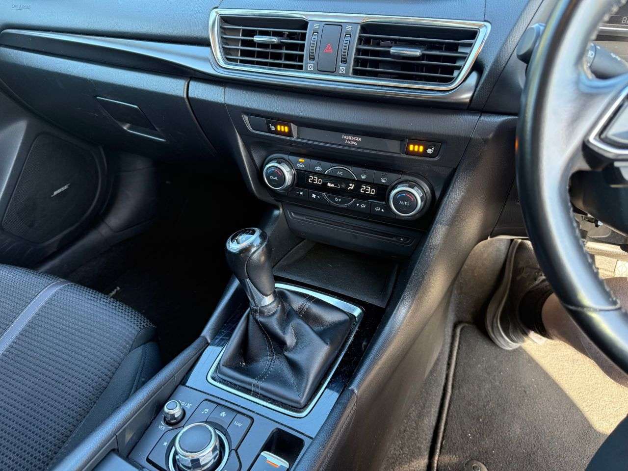2018 MAZDA MAZDA3 2018 MAZDA MAZDA3