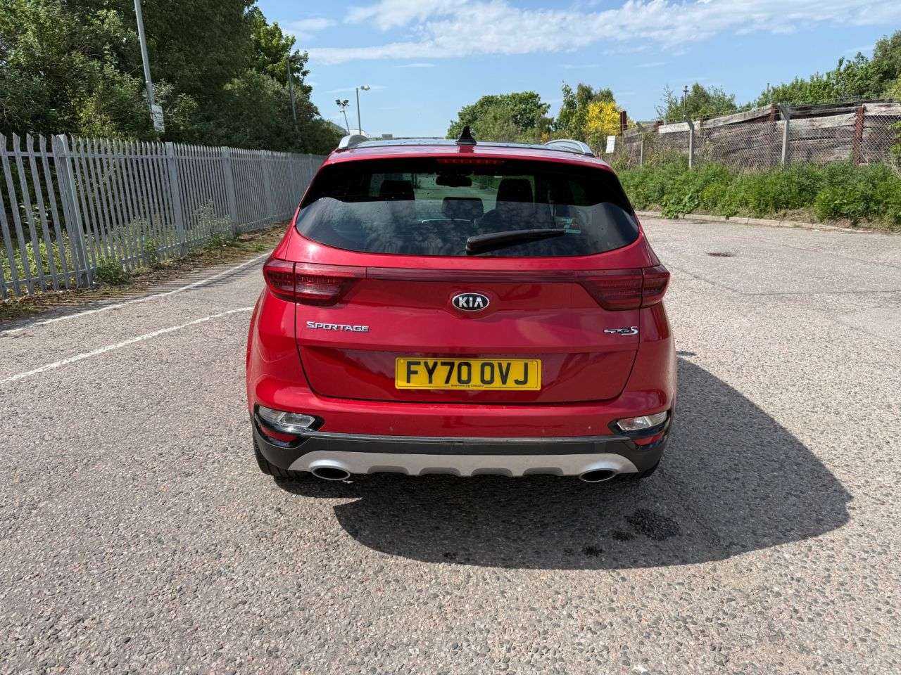 A 2020 KIA SPORTAGE 1.6 CRDi MHEV GT-Line S SUV 5dr Diesel Hybrid DCT AWD Euro 6 (s/s) (134 bhp A 2020 KIA SPORTAGE 1.6 CRDi MHEV GT-Line S SUV 5dr Diesel Hybrid DCT AWD Euro 6 (s/s) (134 bhp