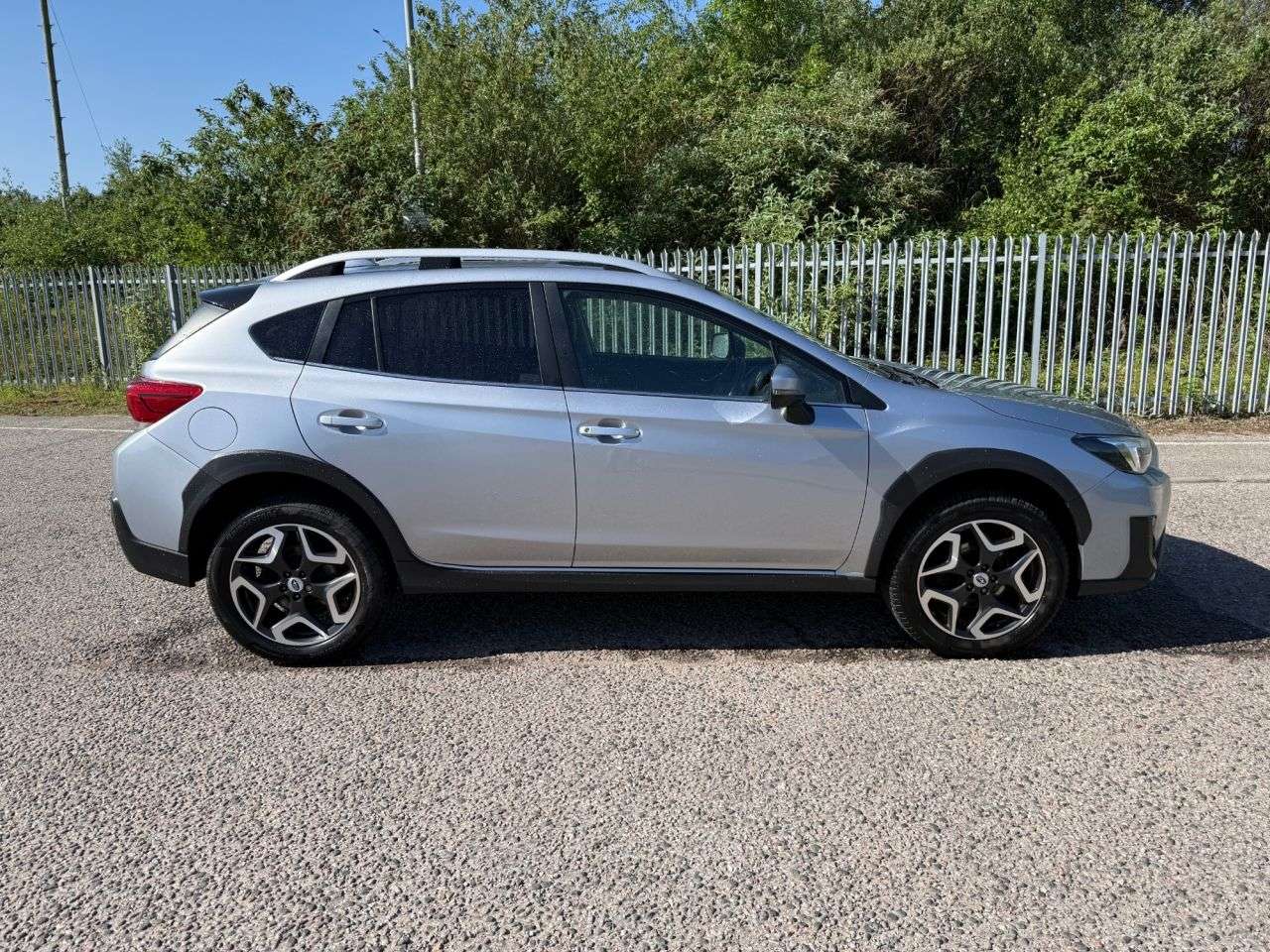 A 2018 SUBARU XV 2.0i SE Premium SUV 5dr Petrol Lineartronic 4WD Euro 6 (s/s) (156 ps) A 2018 SUBARU XV 2.0i SE Premium SUV 5dr Petrol Lineartronic 4WD Euro 6 (s/s) (156 ps)