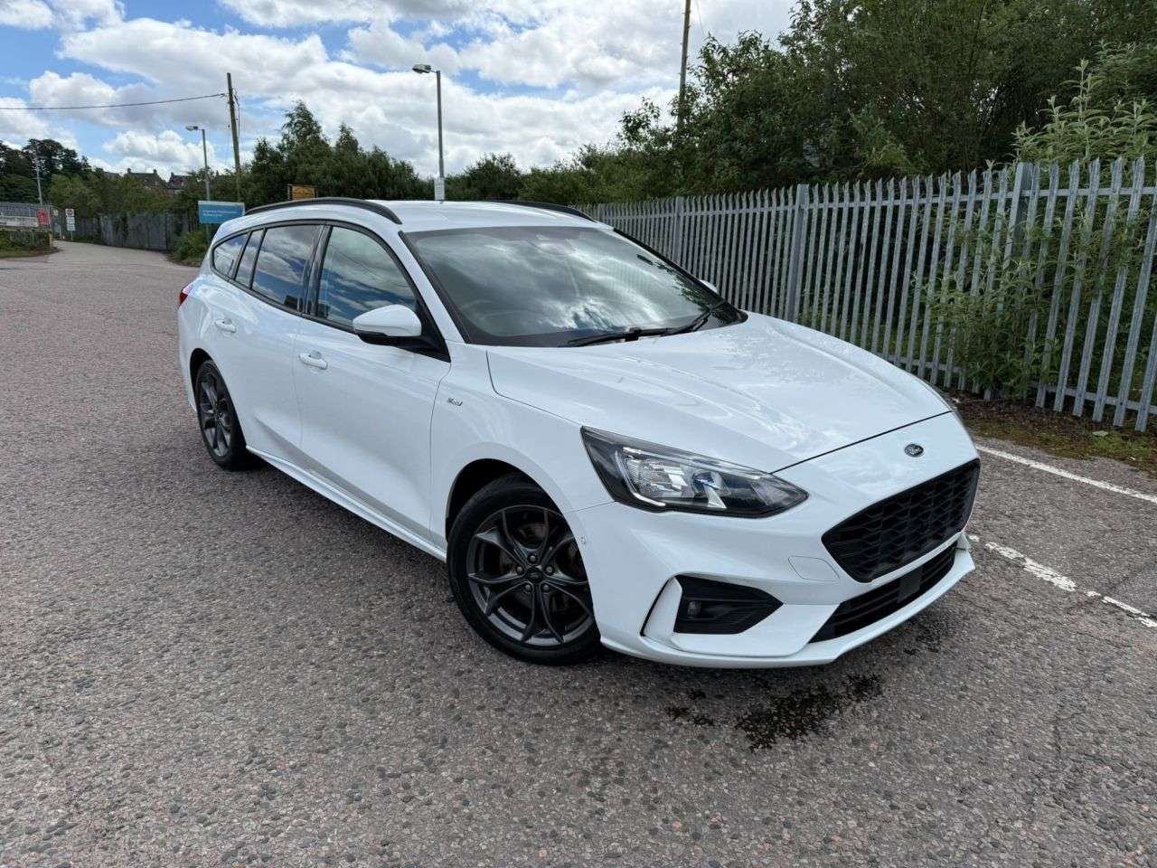 A 2021 FORD FOCUS 1.5 EcoBlue ST-Line Estate 5dr Diesel Manual Euro 6 (s/s) (120 ps) A 2021 FORD FOCUS 1.5 EcoBlue ST-Line Estate 5dr Diesel Manual Euro 6 (s/s) (120 ps)