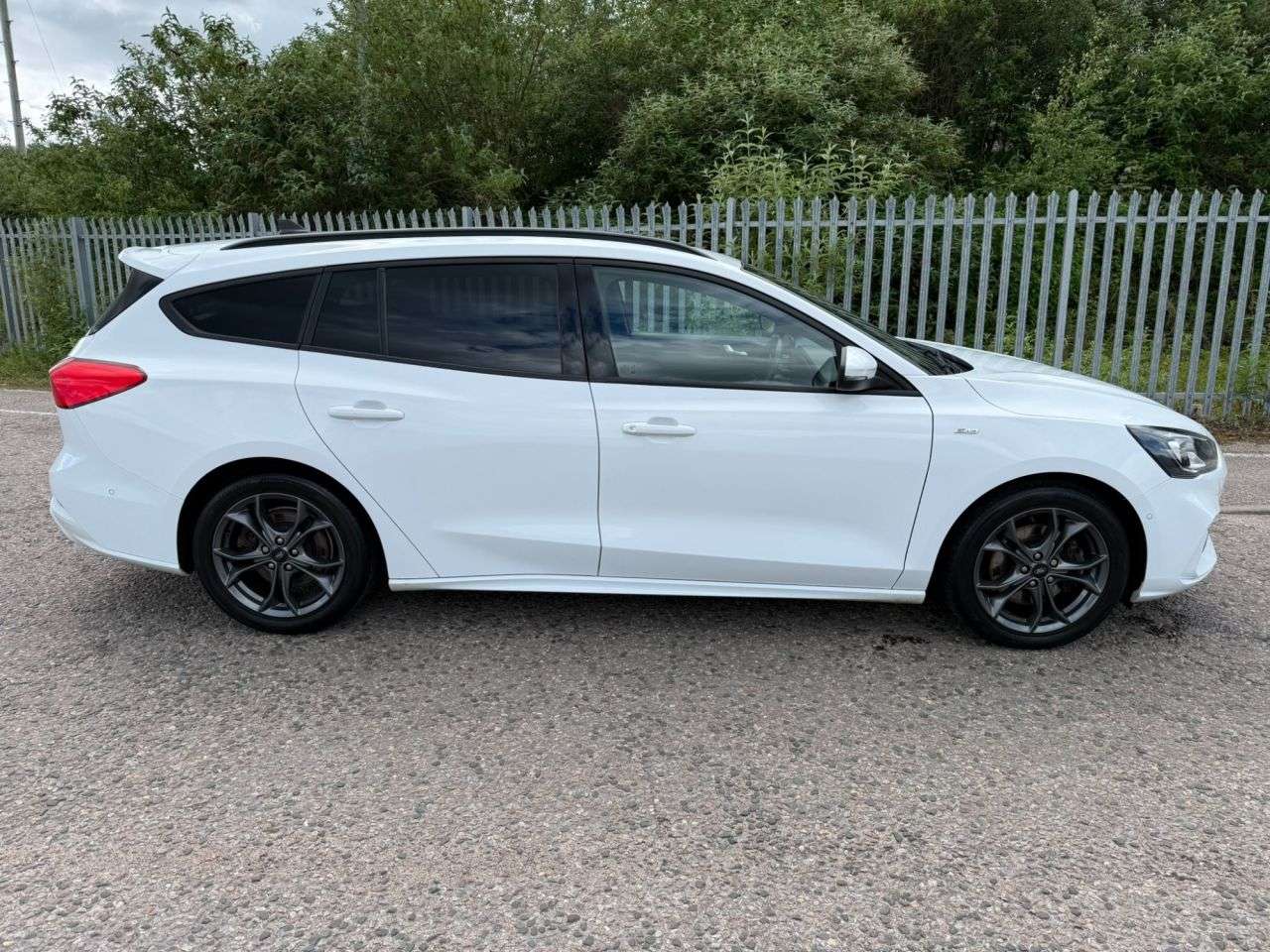 A 2021 FORD FOCUS 1.5 EcoBlue ST-Line Estate 5dr Diesel Manual Euro 6 (s/s) (120 ps) A 2021 FORD FOCUS 1.5 EcoBlue ST-Line Estate 5dr Diesel Manual Euro 6 (s/s) (120 ps)