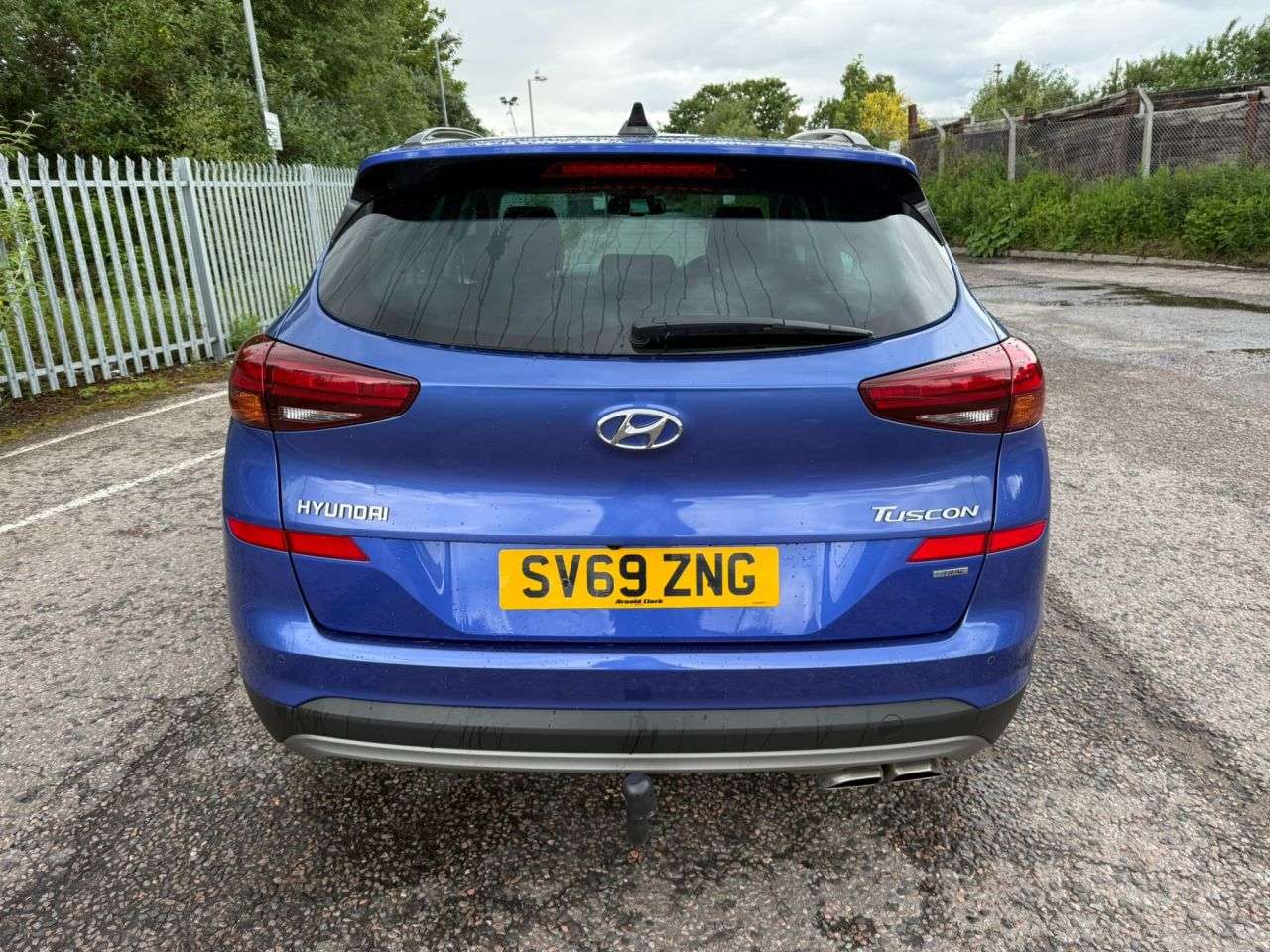A 2019 HYUNDAI TUCSON 2.0 CRDi MHEV Premium SE SUV 5dr Diesel Hybrid Auto 4WD Euro 6 (s/s) (185 p A 2019 HYUNDAI TUCSON 2.0 CRDi MHEV Premium SE SUV 5dr Diesel Hybrid Auto 4WD Euro 6 (s/s) (185 p