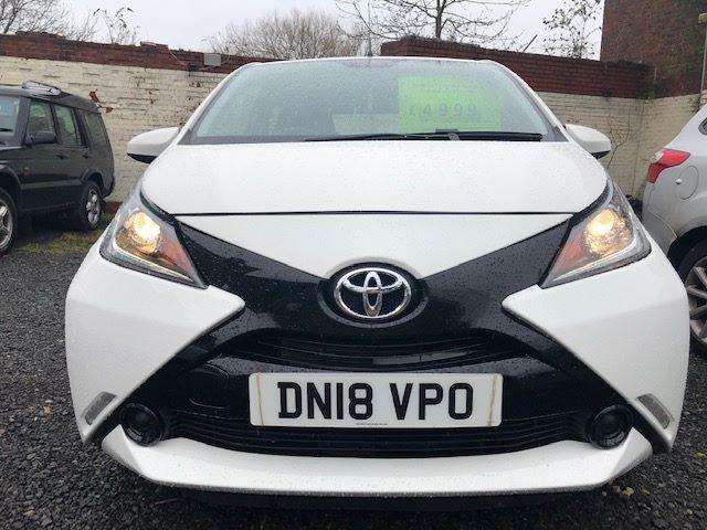 A 2018 TOYOTA AYGO VVT-I X-PLAY X-SHIFT A 2018 TOYOTA AYGO VVT-I X-PLAY X-SHIFT