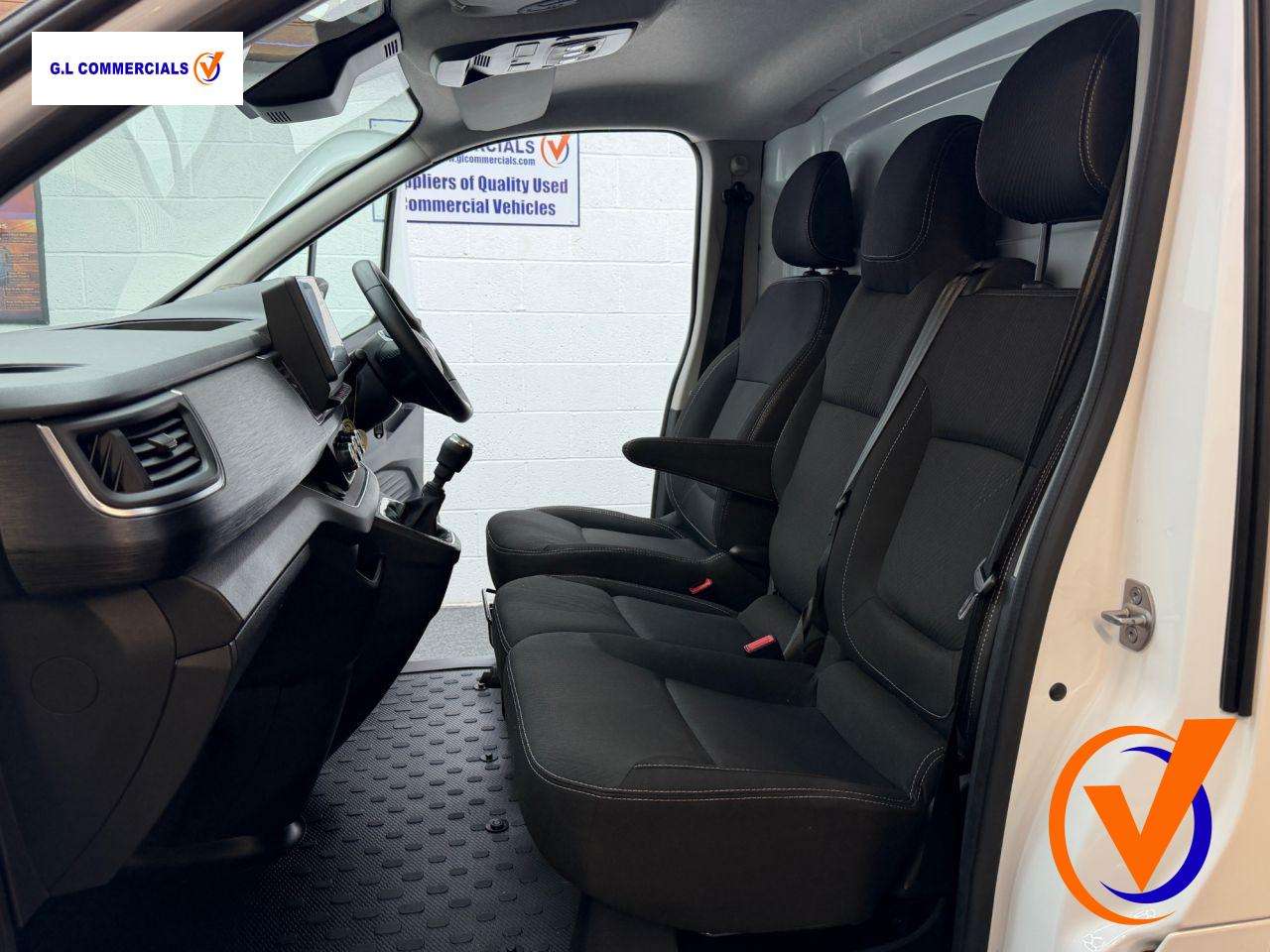 2022 RENAULT TRAFIC 2022 RENAULT TRAFIC