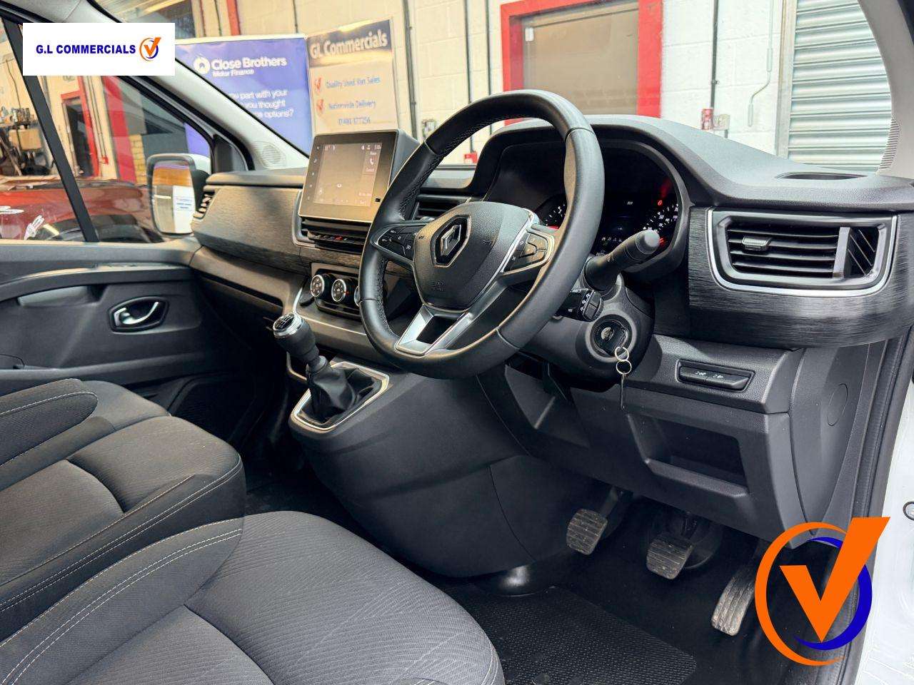2022 RENAULT TRAFIC 2022 RENAULT TRAFIC