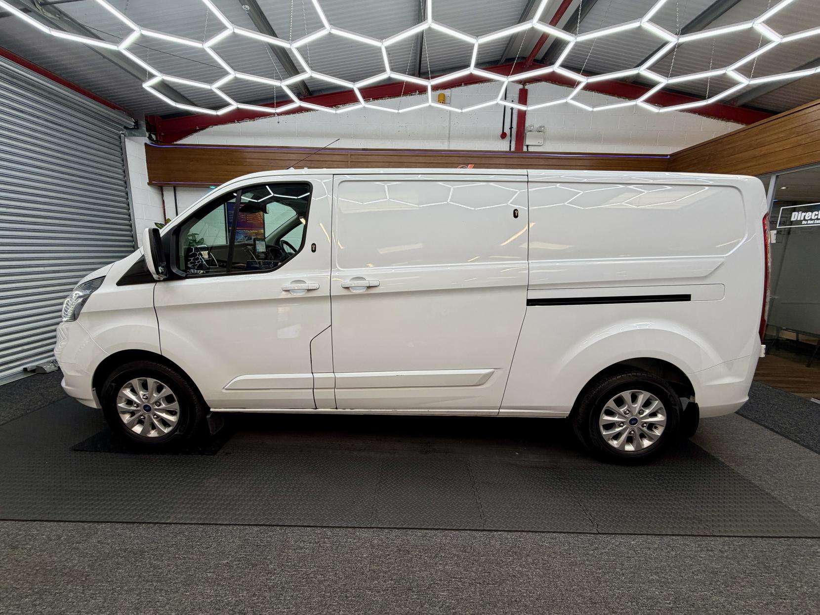 A 2023 FORD TRANSIT CUSTOM 2.0 300 EcoBlue Limited Panel Van 5dr Diesel Manual L2 H1 Euro 6 (s/s) (130 ps) A 2023 FORD TRANSIT CUSTOM 2.0 300 EcoBlue Limited Panel Van 5dr Diesel Manual L2 H1 Euro 6 (s/s) (130 ps)