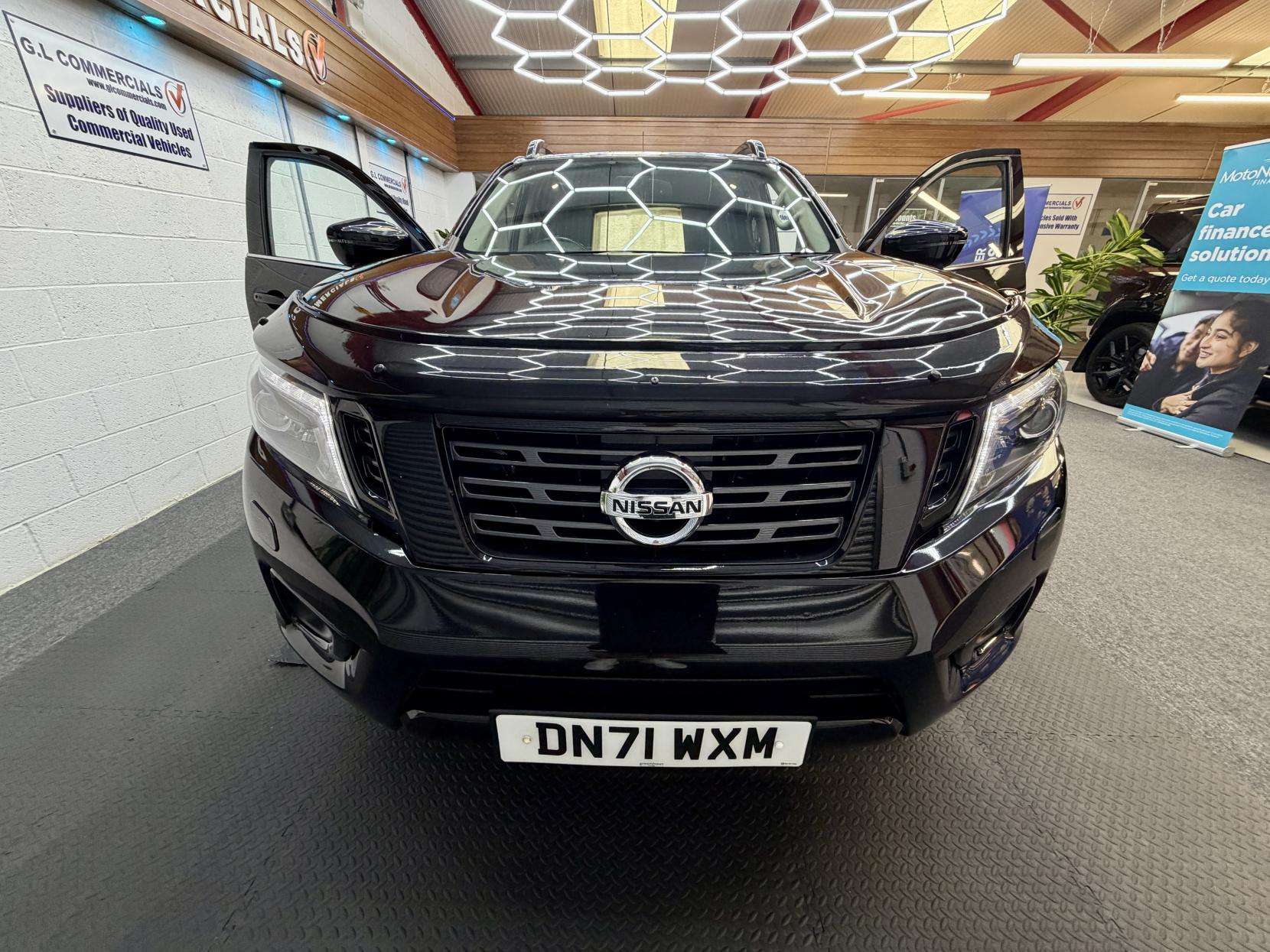 A 2021 NISSAN NAVARA 2.3 dCi N-Guard Pickup Double Cab 4dr Diesel Auto 4WD Euro 6 (190 ps) A 2021 NISSAN NAVARA 2.3 dCi N-Guard Pickup Double Cab 4dr Diesel Auto 4WD Euro 6 (190 ps)
