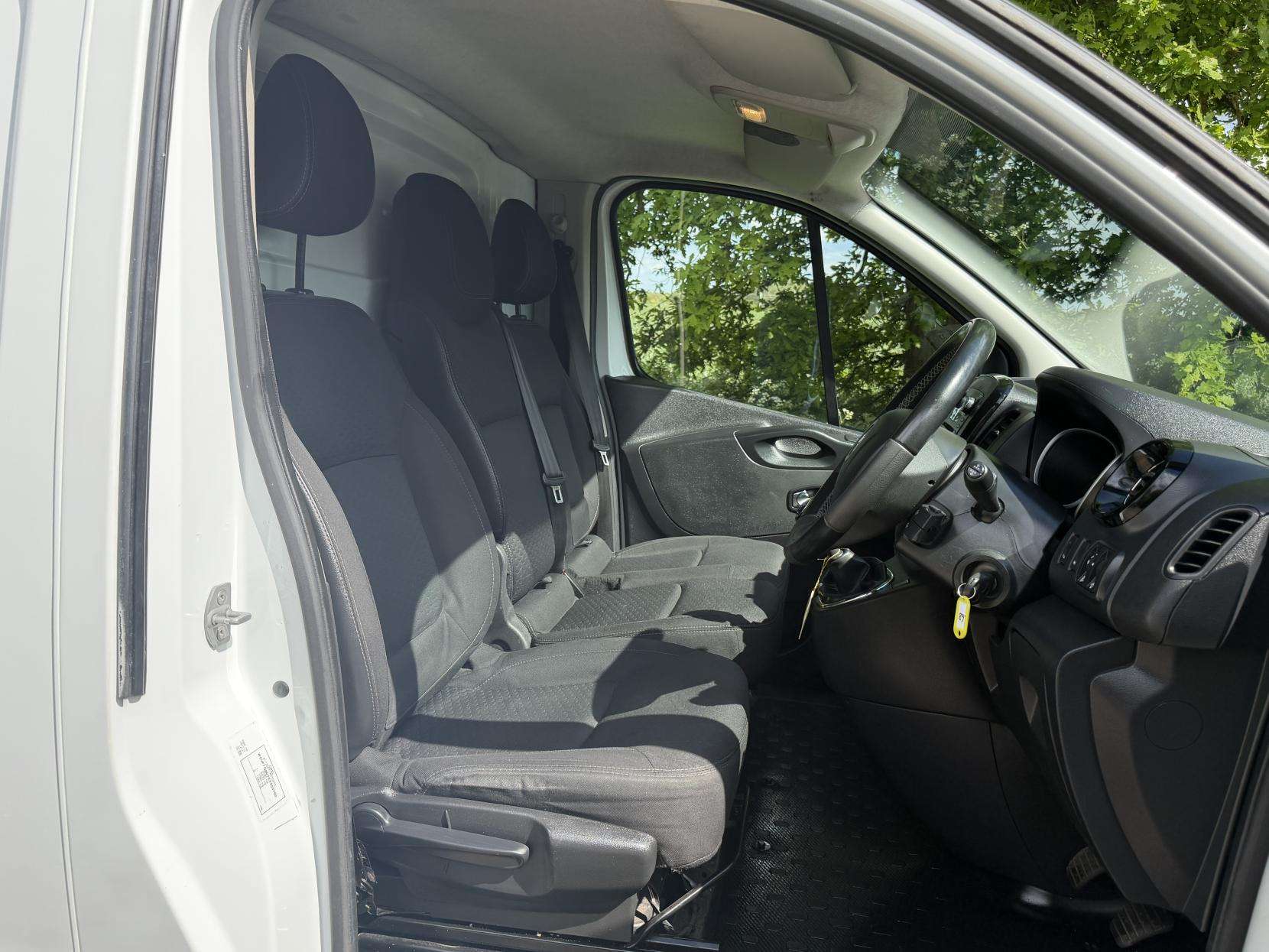 2018 VAUXHALL VIVARO 2018 VAUXHALL VIVARO